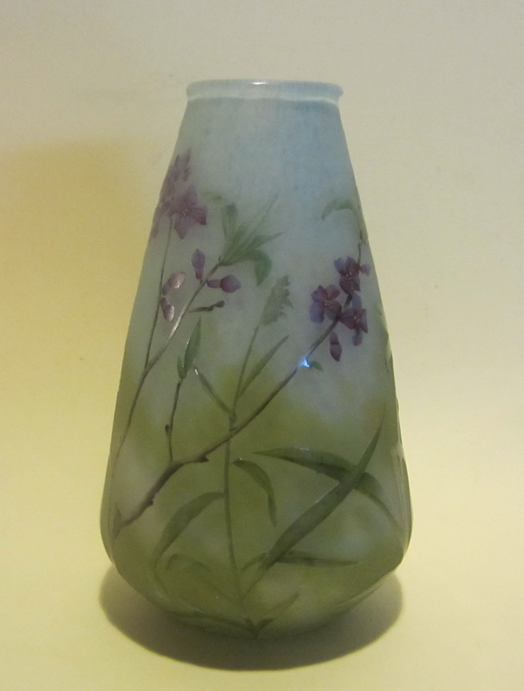 antique art nouveau acid etched DAUM NANCY cameo glass vase with delicate African violets