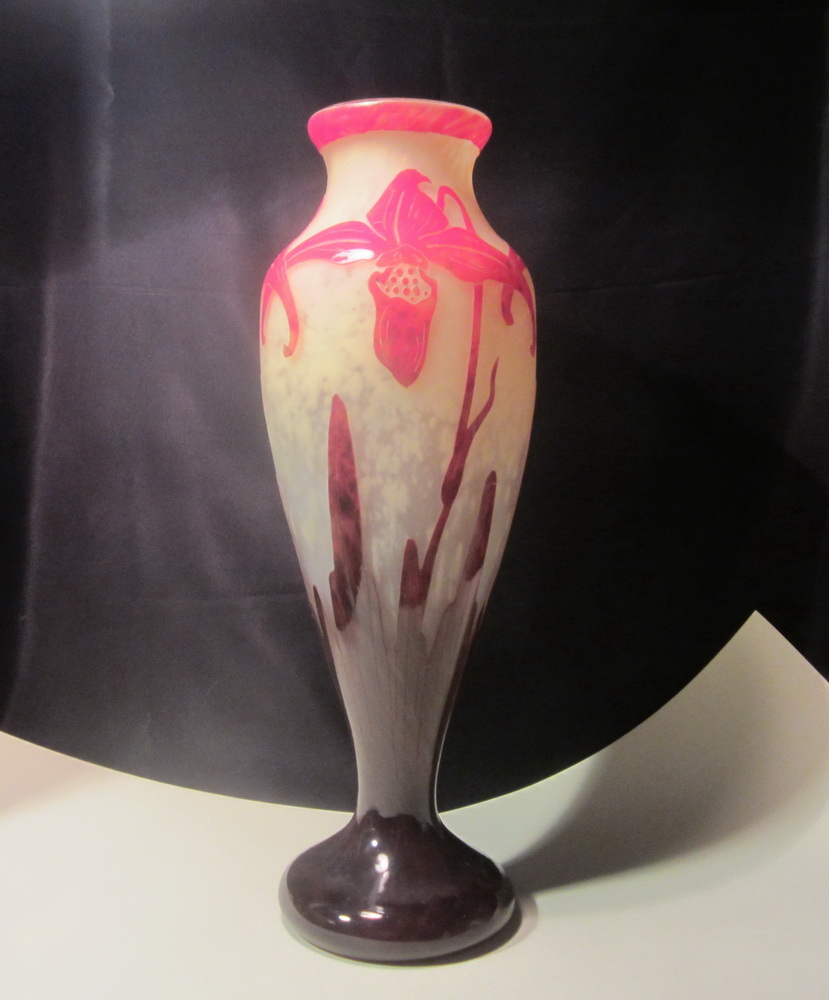    Lovely acid etched cameo glass Le Verre Francais vase. Acid etched pattern of orchids. 38 cm high; ca 1924 -1927