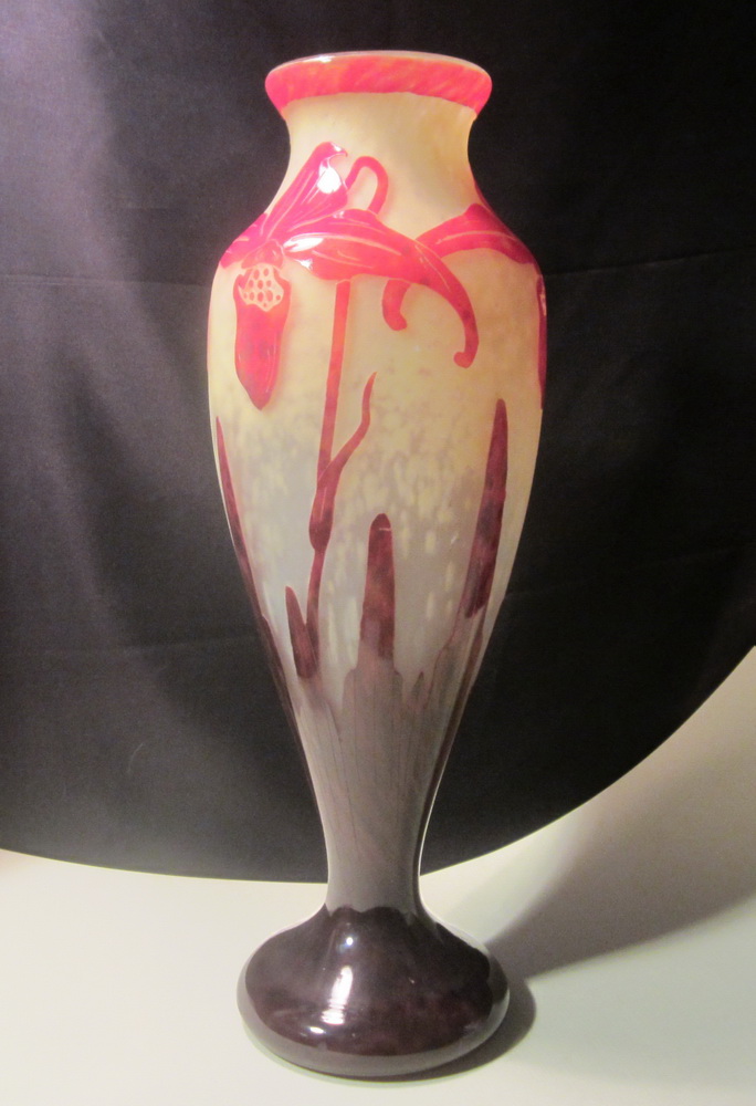    Lovely acid etched cameo glass Le Verre Francais vase. Acid etched pattern of orchids. 38 cm high; ca 1924 -1927
