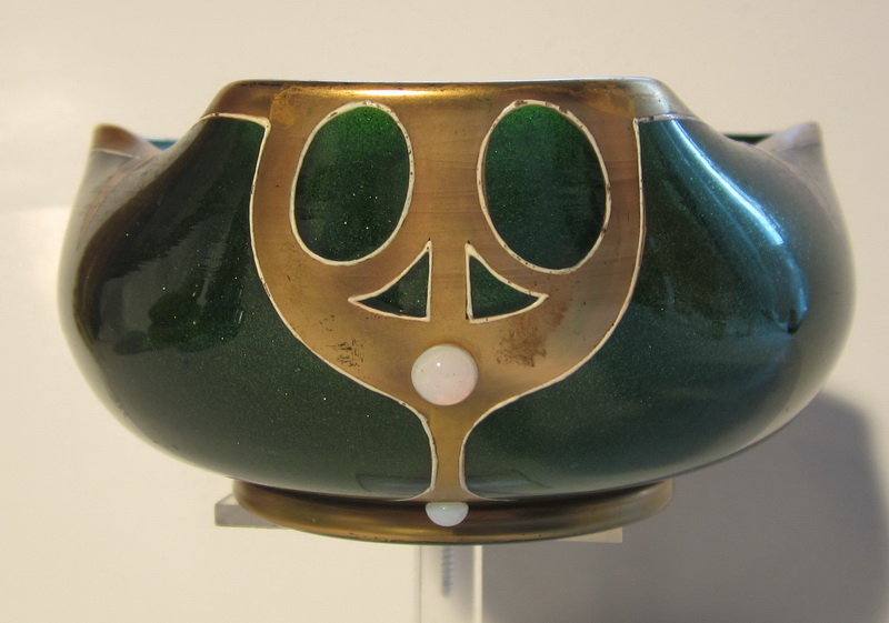 art nouveau green glass with golden glitters Montjoye