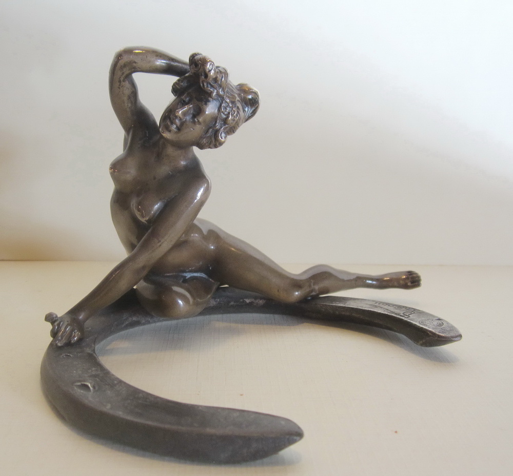 art nouveau bronze sculpture by Georges Rcipon