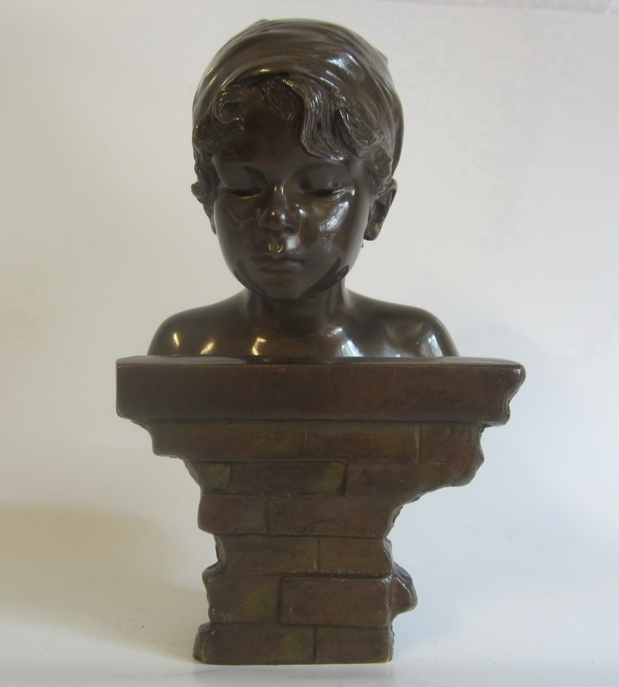 Antique Villanis bronze art nouveau, authentic Emmanuel Villanis bust of child, ca 1900.