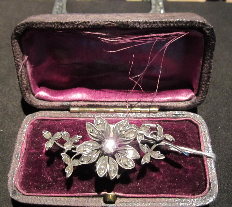 Exquisite early 19th century brooch with rose cut diamonds, stones set in silver. 